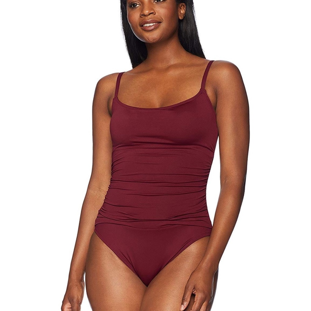 La blanca Island Goddess One Piece Swimsuit